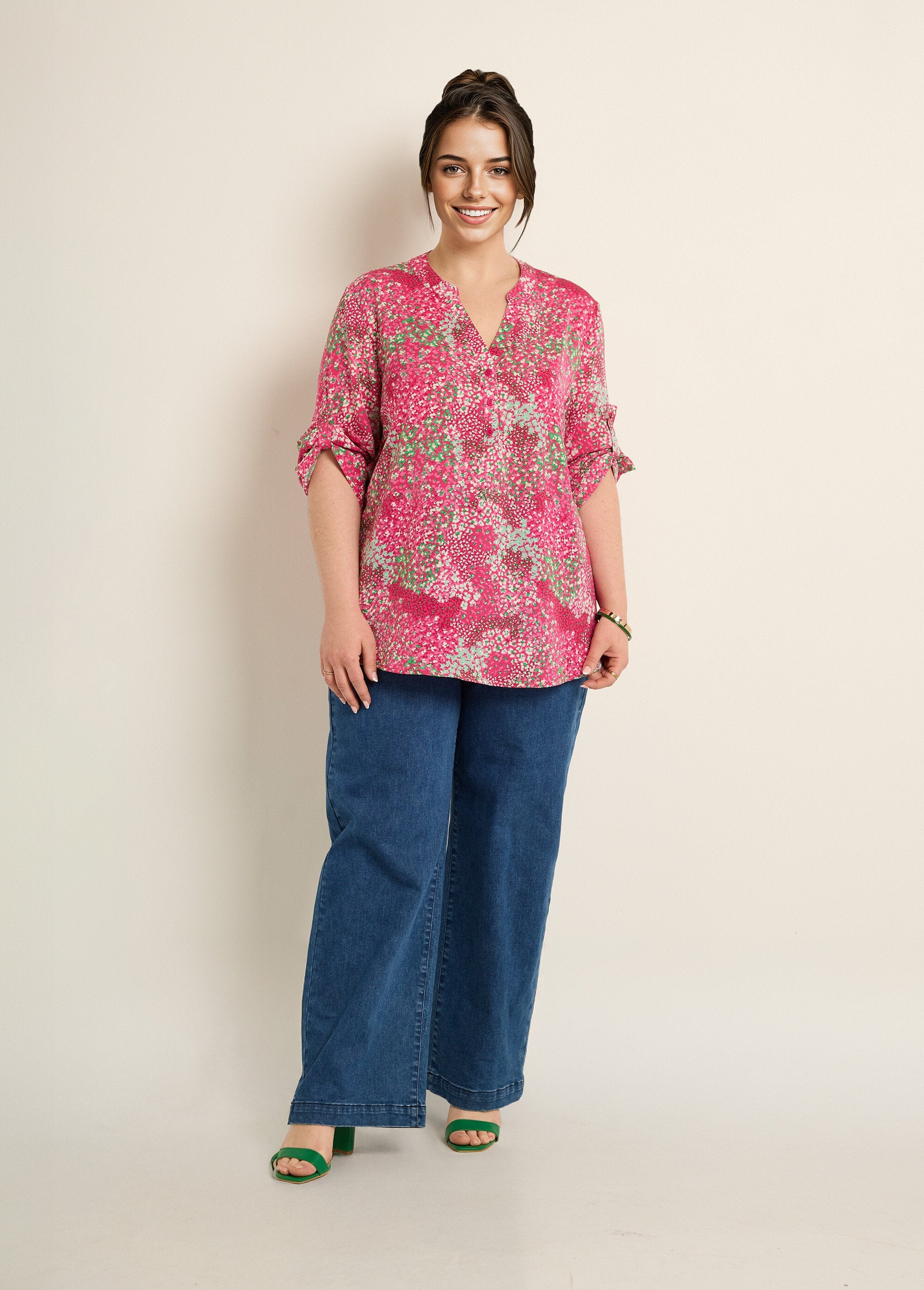 Long-sleeved_floral_V-neck_tunic_Rose_prints_SF1_curvy