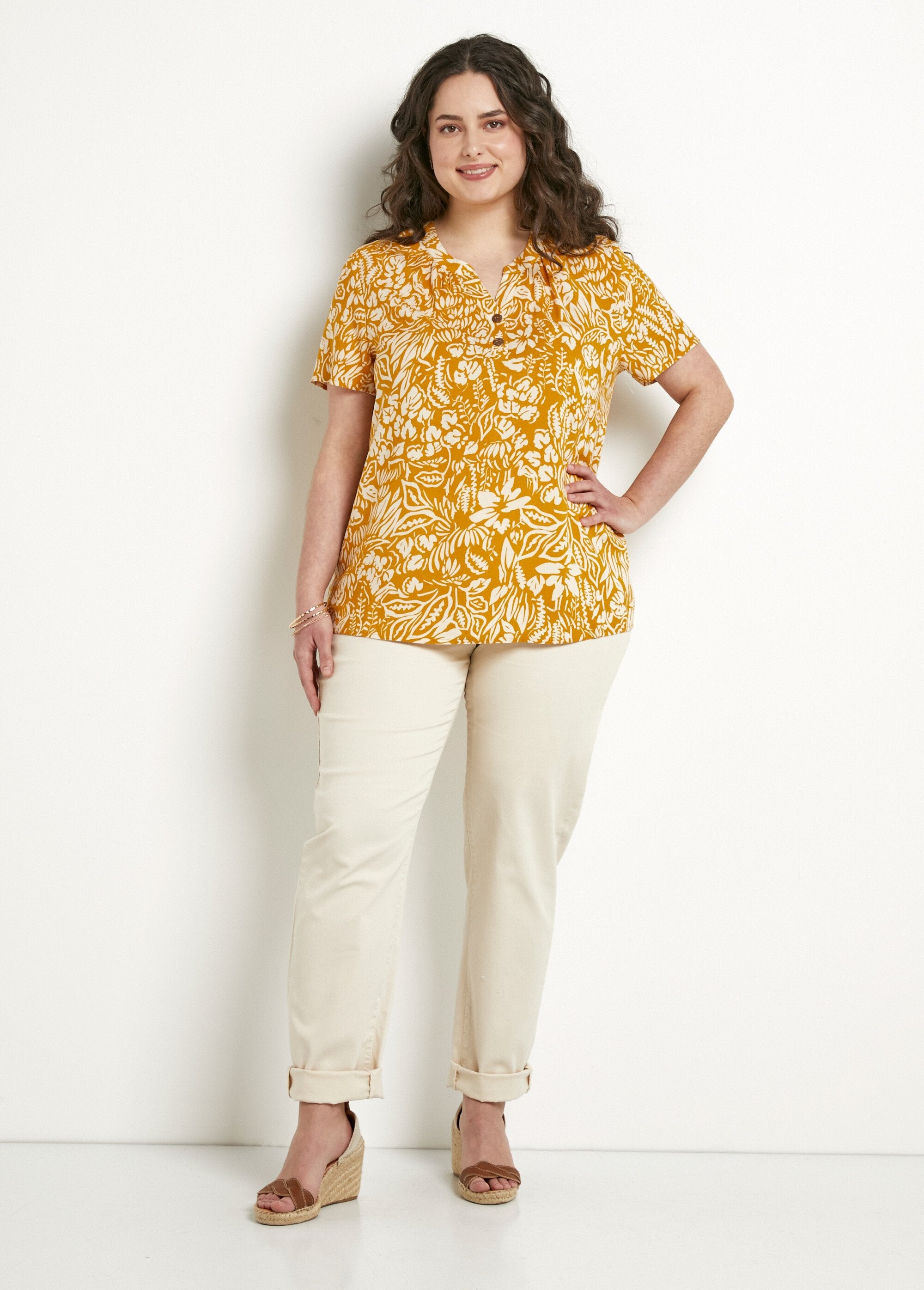 Long_flared_floral_or_plain_tunic_Yellow_and_ecru_SF1_curvy